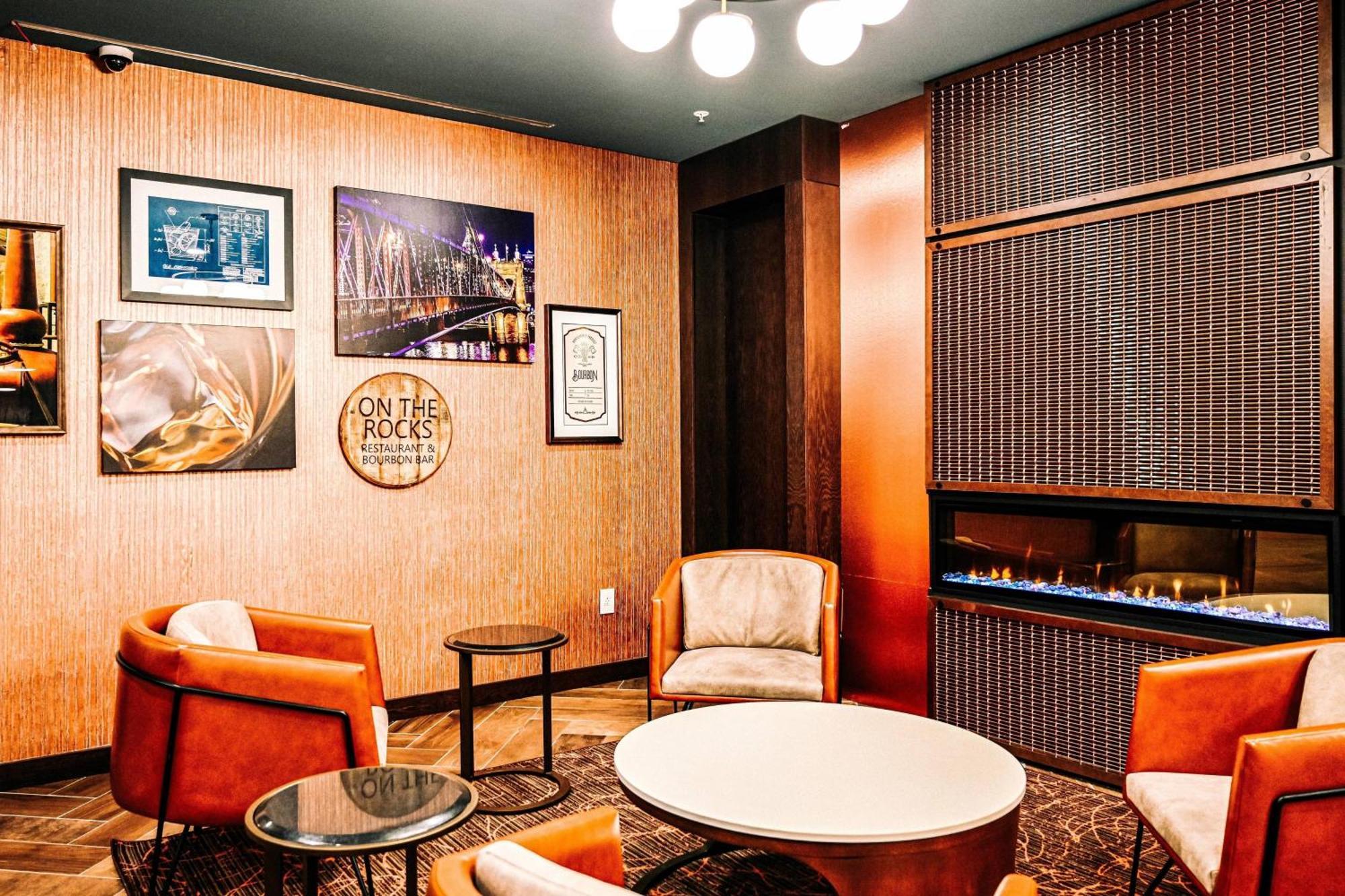 Delta Hotels By Marriott Cincinnati Sharonville Eksteriør bilde